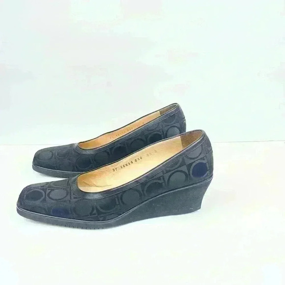 Salvatore Ferragamo women’s Boutique square toe wedges fabric size 8.5B black - Picture 6 of 13